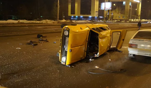 и видео: Алексей Макаров, группа «Ижевск где гай стоят», vk.com