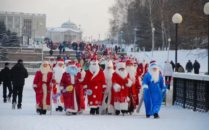 Новогодние каникулы в России растянутся на 11 дней
