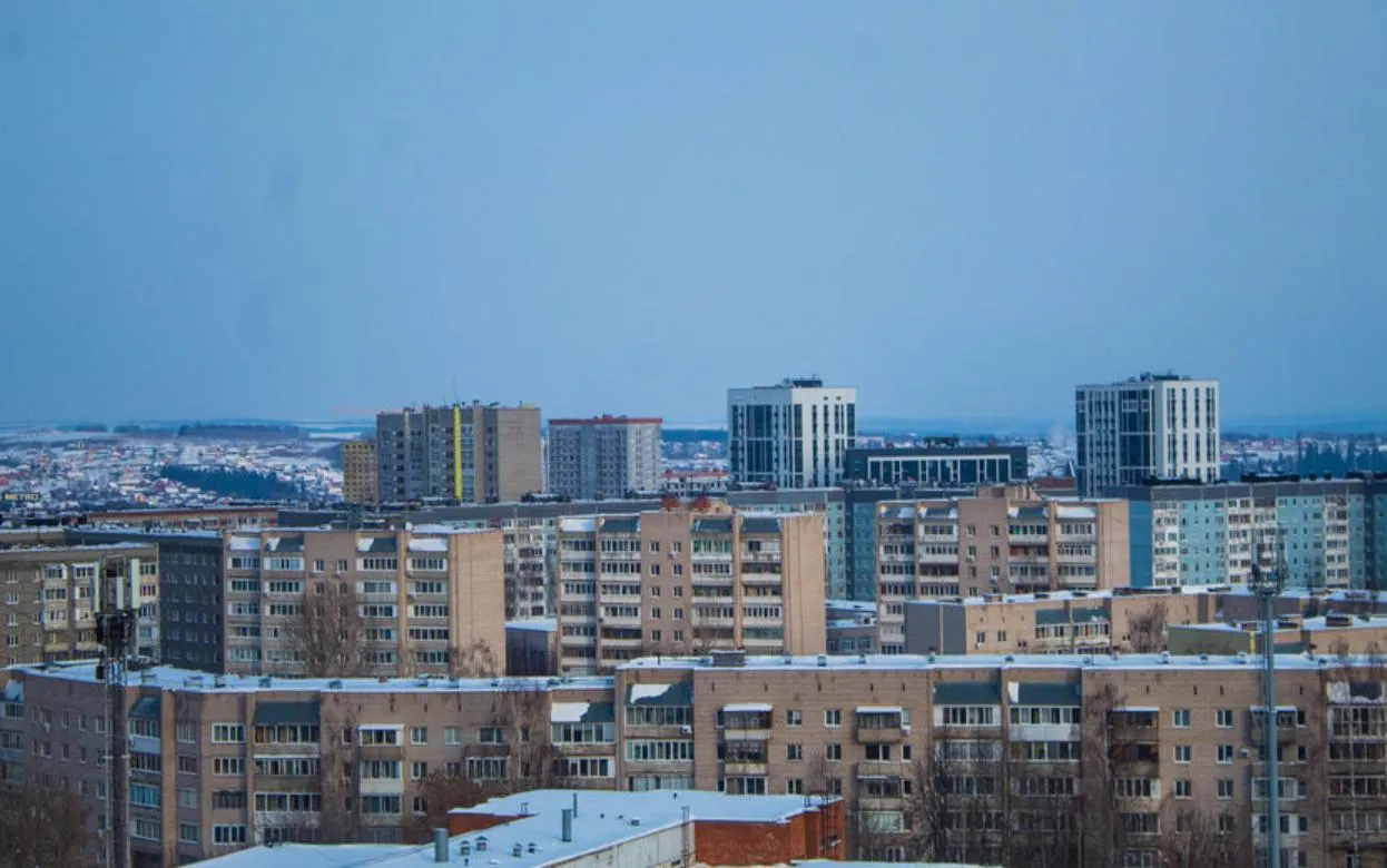 Главные новости Ижевска на утро 8 декабря: лифт на мосту и гибель на трассе