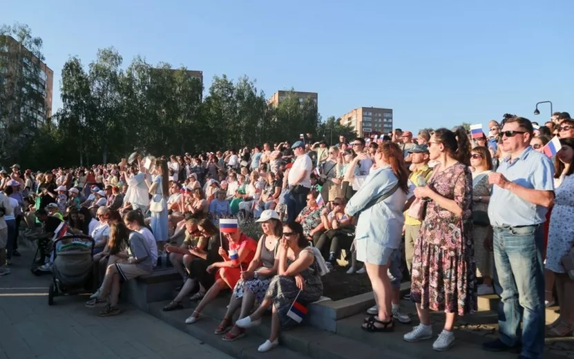 15 тыс. зрителей посетили концерт в честь Дня города на Центральной площади Ижевска