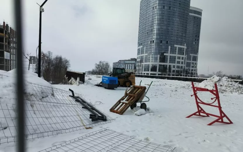 Ремонт пешеходного моста через ул. Карла Маркса. Фото: Дарья Трищенкова