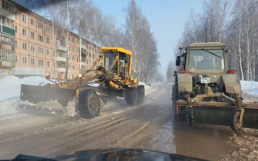 Несколько улиц Воткинска затопило из-за повреждения водопровода