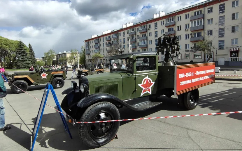 Выставка военной техники. Фото: Дарья Трищенкова, Елизавета Четверикова