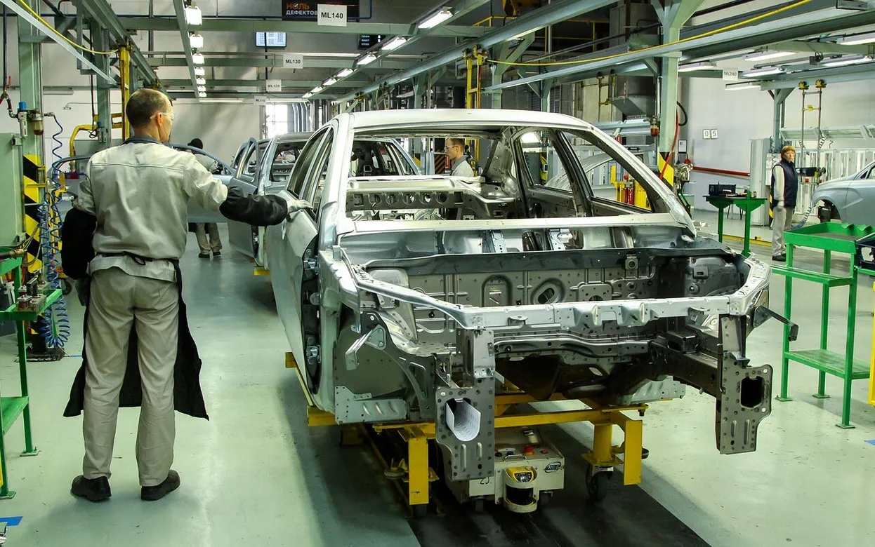 Собираемые в Удмуртии автомобили Lada Largus снова поступили в продажу