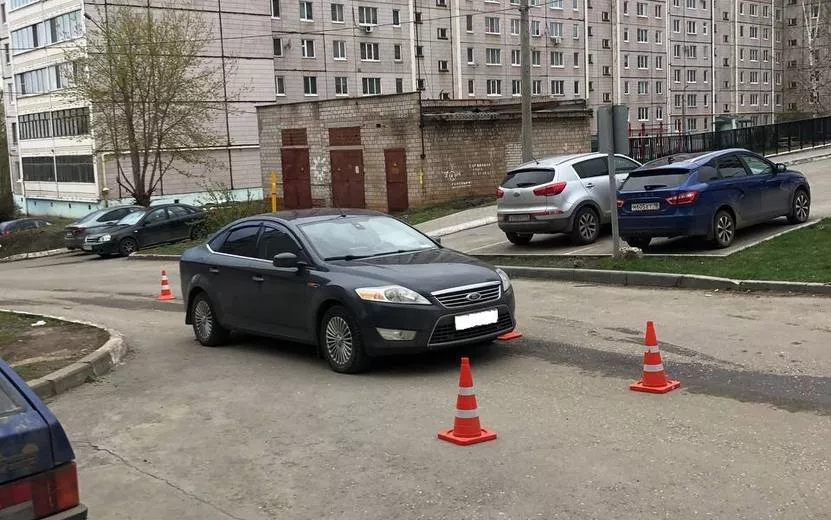 7-летний ребенок на самокате попал под колеса «Форда» в Ижевске
