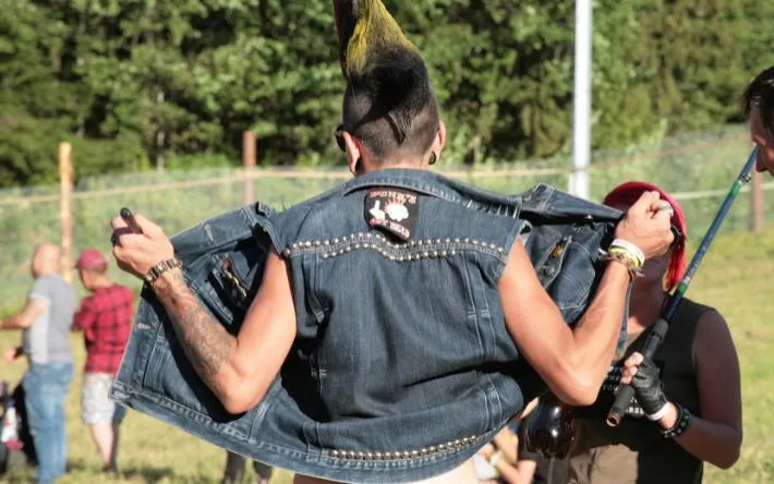 Панка из Можги арестовали за куртку с нацистской символикой