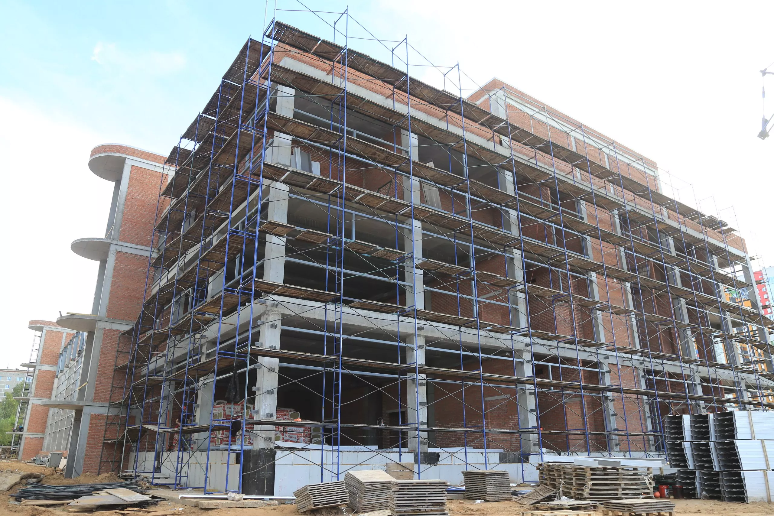 В Ижевске продолжается строительство Дворца единоборств