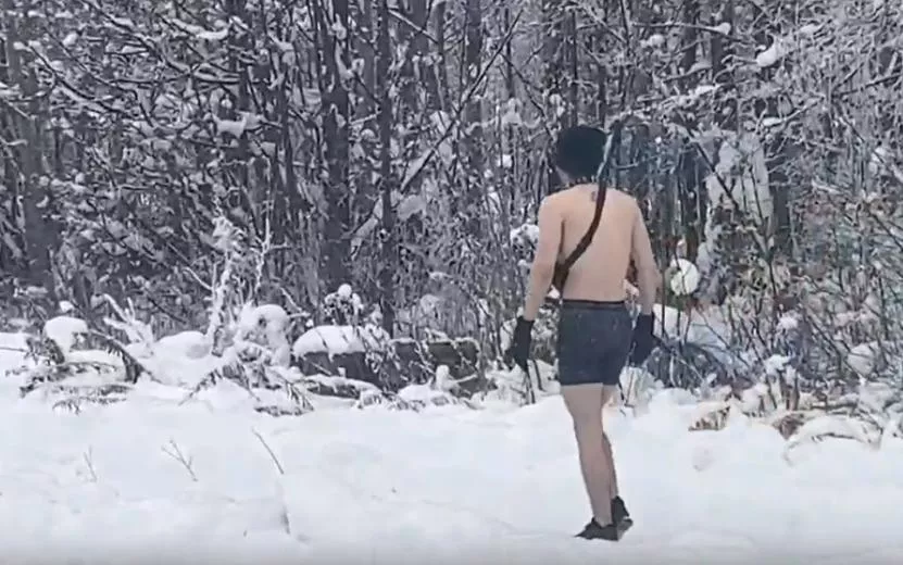 Голый мужчина бегал по центру Новосибирска в мороз