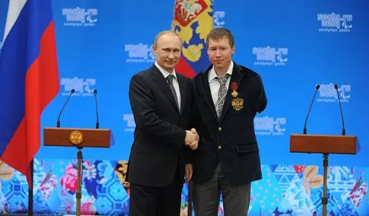 Владимир Путин наградил паралимпийца из Удмуртии Владислава Лекомцева орденом