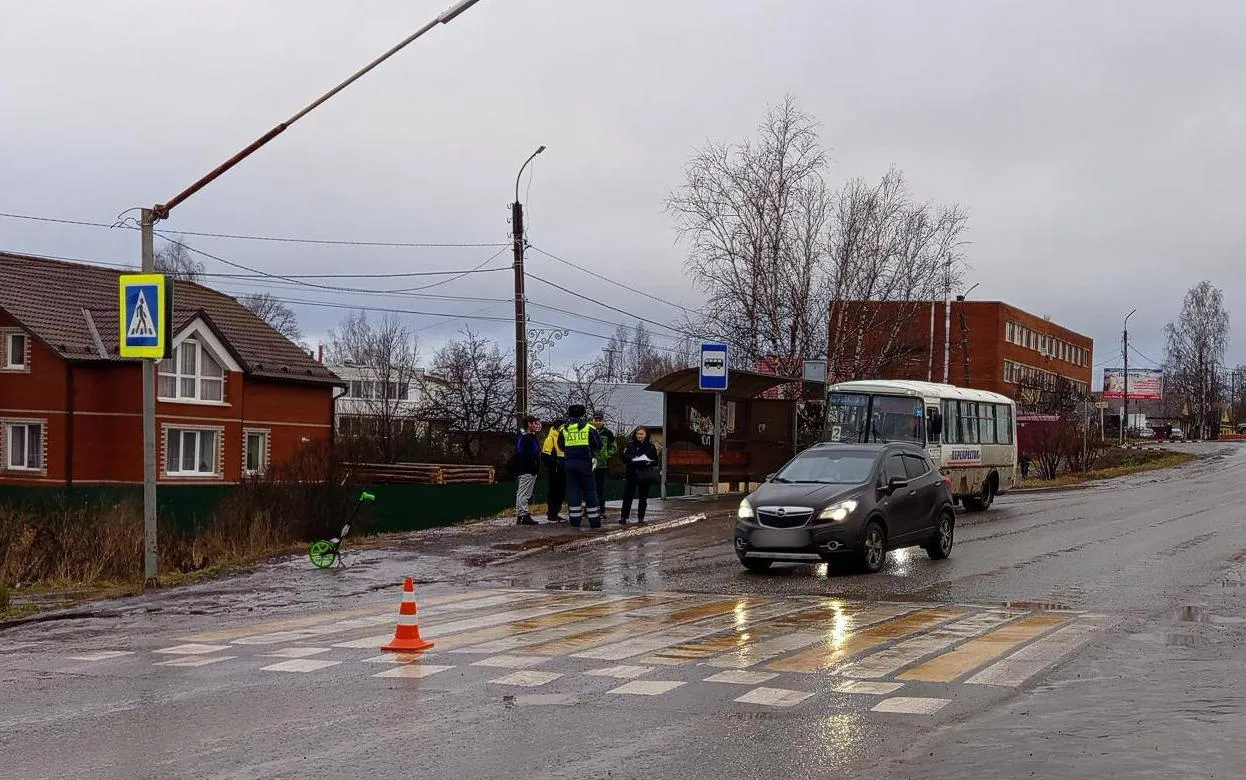 Женщина на «Ладе» сбила двух подростков в Игре