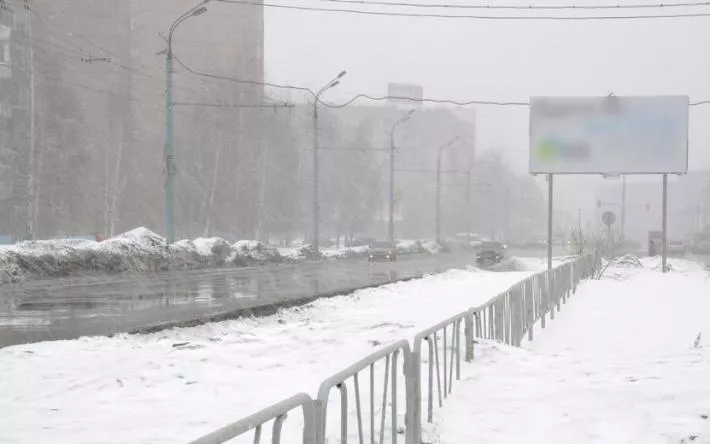 Водителей Удмуртии предупредили о сильном снеге