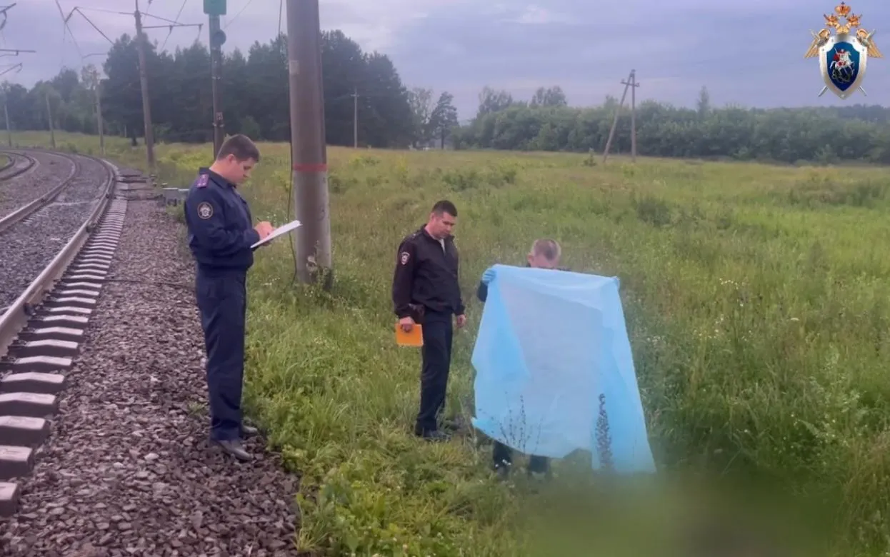 40-летний мужчина погиб под грузовым поездом в Удмуртии