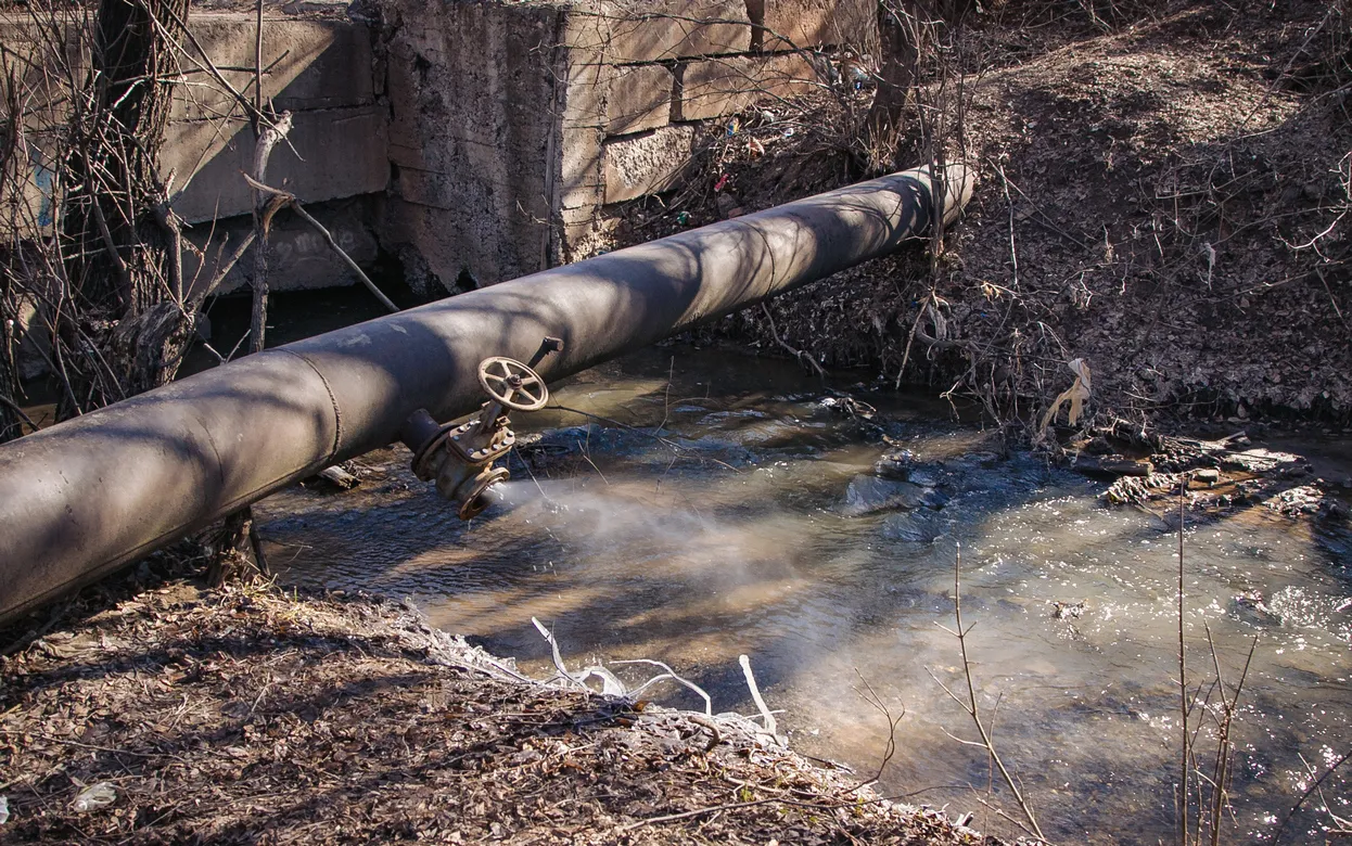 Компанию оштрафовали в Ижевске за сброс сточных вод в реку