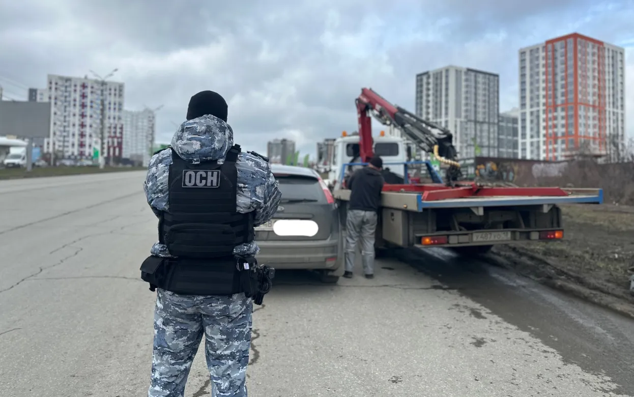 Три автомобиля изъяли у должников в Удмуртии 