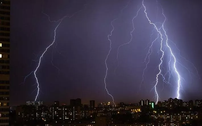 Жителей Удмуртии предупредили о грозах