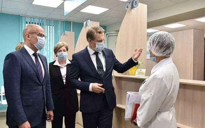 Переехавшую в новое здание поликлинику Горбольницы №8 представили Михаилу Мурашко в Ижевске