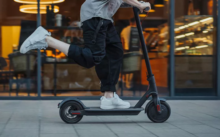 Похитителя электросамоката задержали в частном секторе Ленинского района Ижевска