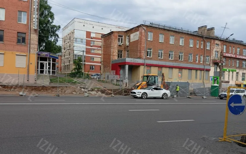 Работы по реконструкции и благоустройству на ул. Удмуртской в Ижевске. Фото: IZHLIFE