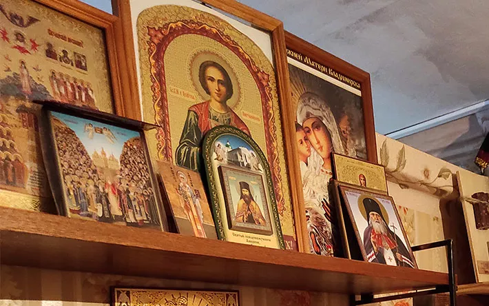 Неосвященные кресты и иконы продавали в «Церковной лавке» около собора в Ижевске