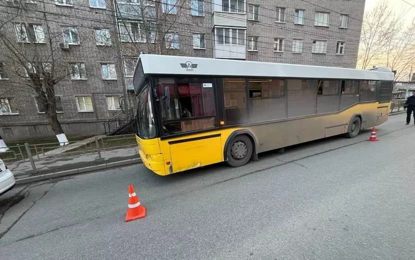 2-летний мальчик на велосипеде чуть не погиб в ДТП с автобусом в Ижевске