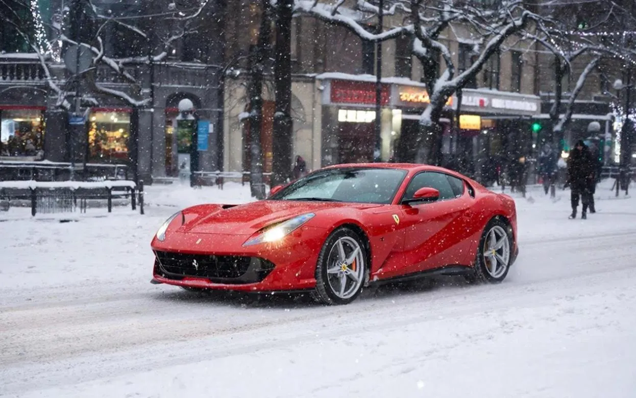 Налог на элитные авто предложили в России