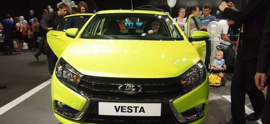 Ижевская LADA Vesta установила новый рекорд по объемам продаж