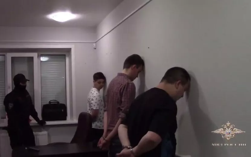 Банду «компьютерных мастеров» осудят за обман пожилых жителей Удмуртии ...