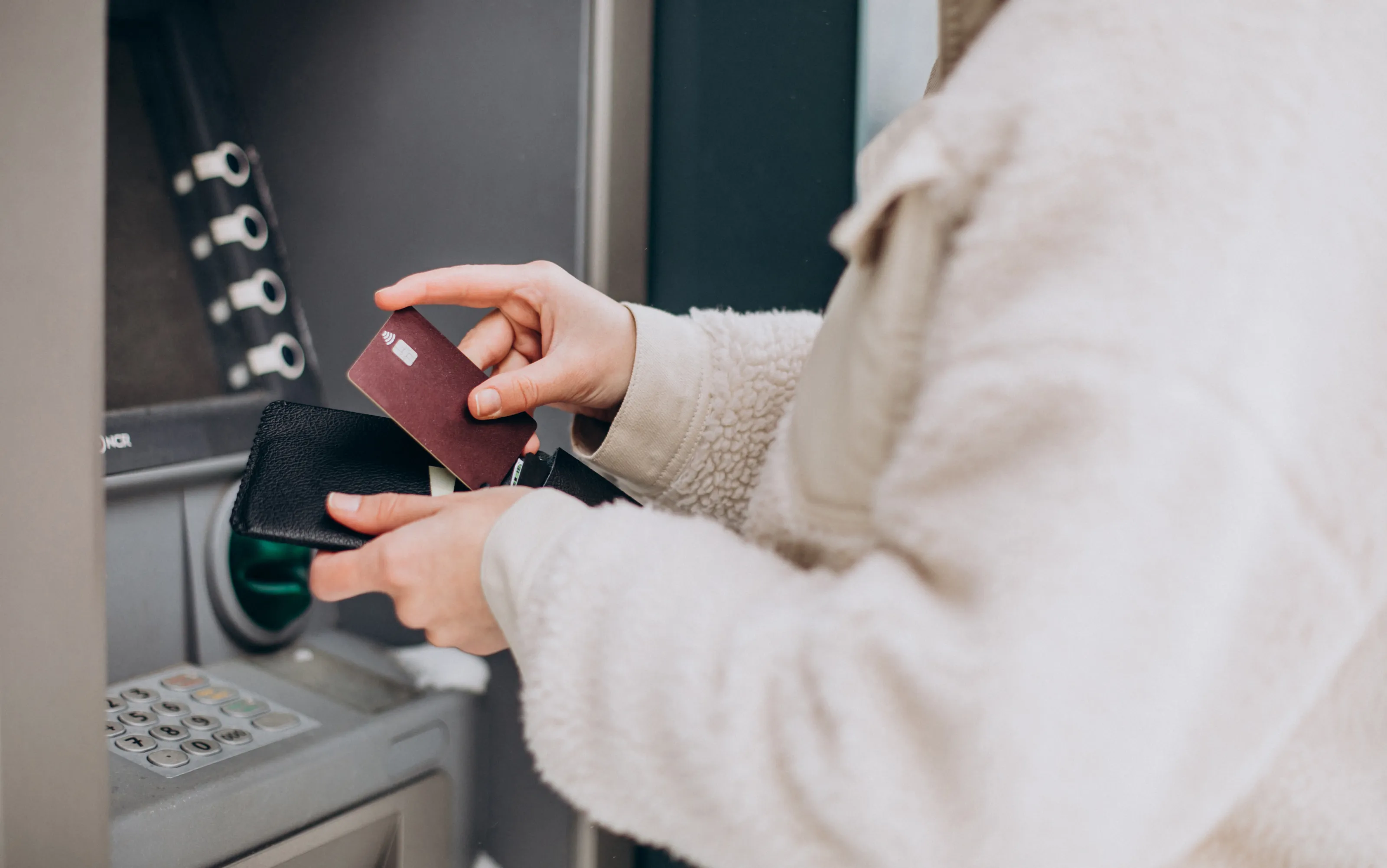 Жители Удмуртии принесли в банки более 2,2 млн рублей во время «Монетной недели»