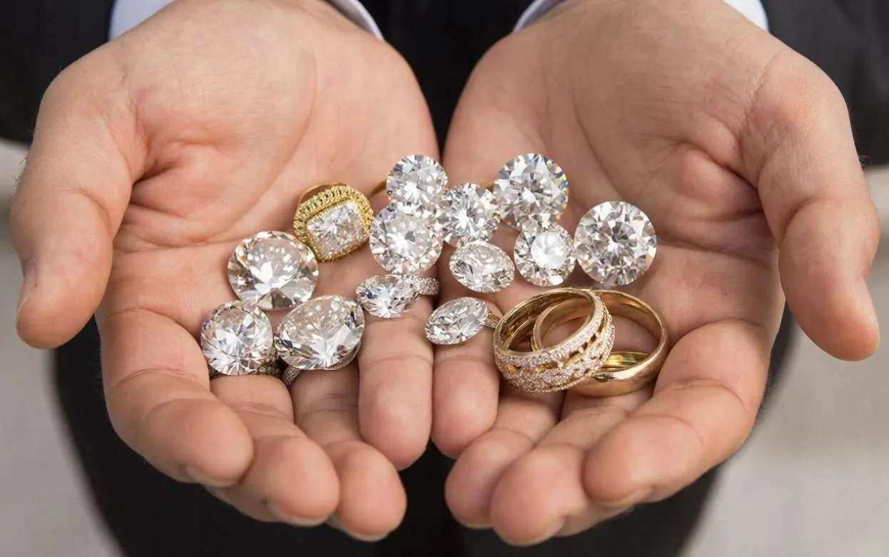 Работника ПВЗ подозревают в краже ювелирных изделий в Ижевске