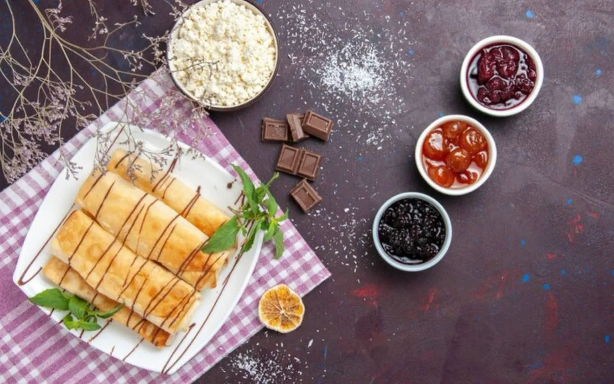 Встречаем Масленицу: 7 сладких начинок, которые съедают быстрее самих блинов