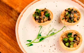 Вкусная закуска на новый год: простой видеорецепт приготовления в домашних условиях