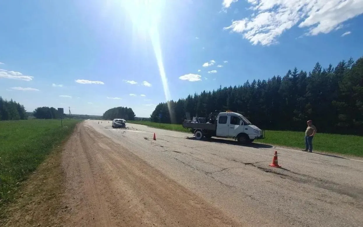 Женщина пострадала в ДТП с машиной дорожной службы в Удмуртии