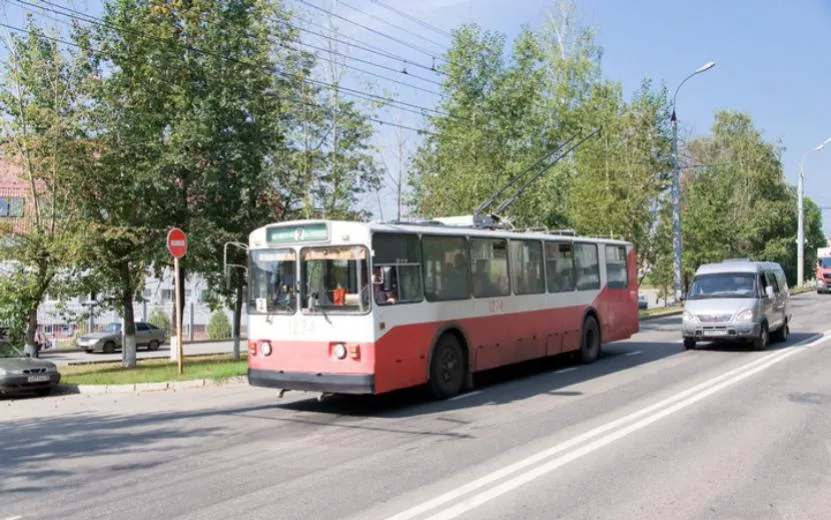 Движение троллейбусов через перекресток Удмуртской и Холмогорова закроют в Ижевске