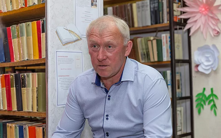 Тренер по шахматам из Дебес стал героем альманаха о людях дела и цели