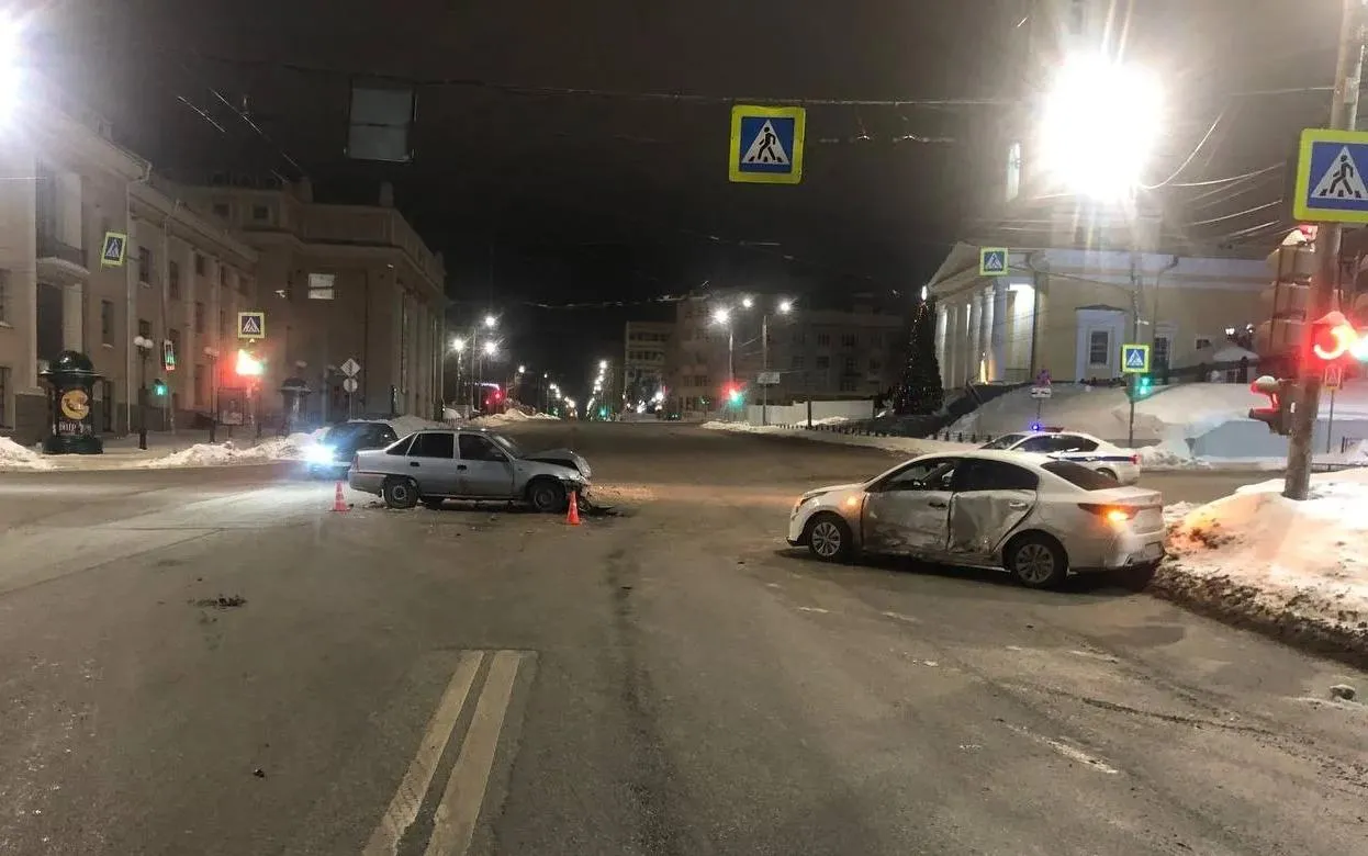 Три человека пострадали в ДТП на ул. Горького в Ижевске