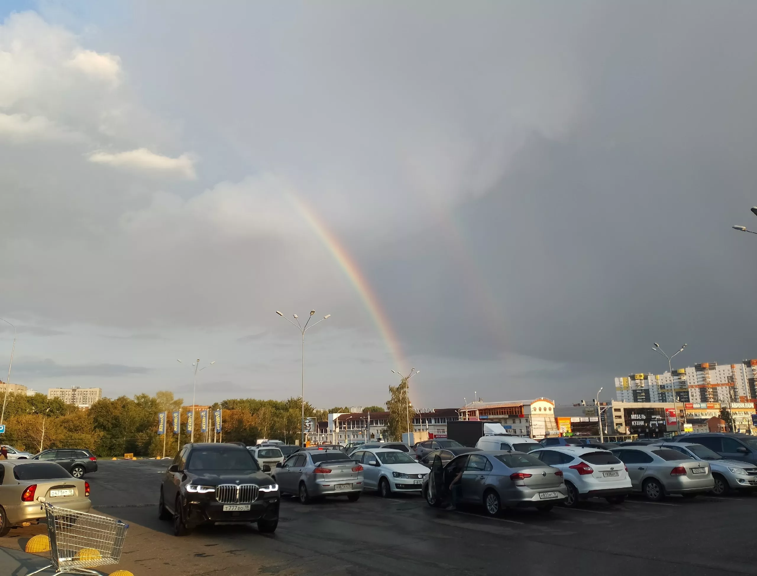 Фотофакт: двойная радуга украсила небо над Ижевском