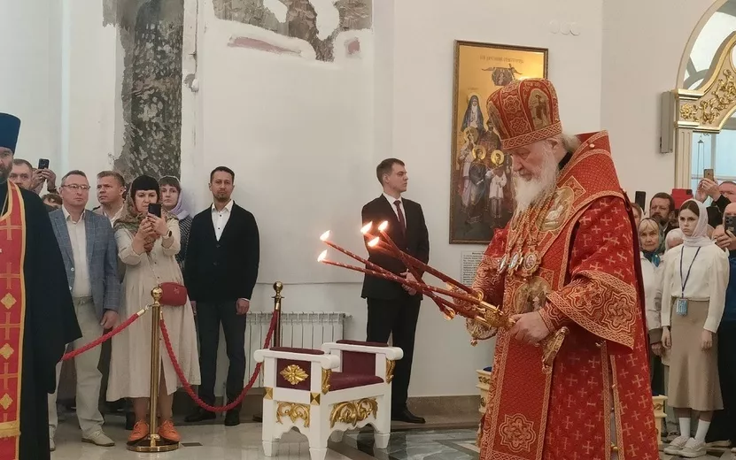 Патриарх Кирилл совершил Божественную литургию в Благовещенском соборе в Воткинске