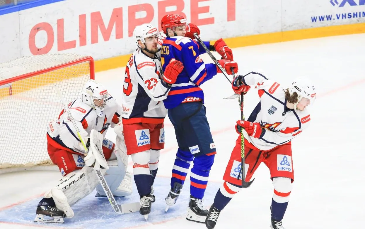 Хоккейная «Ижсталь» проиграла в первом матче плей-офф