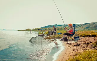 Из Ижевска на рыбалку: жители Удмуртии поделились самыми «клевыми» местами этого лета