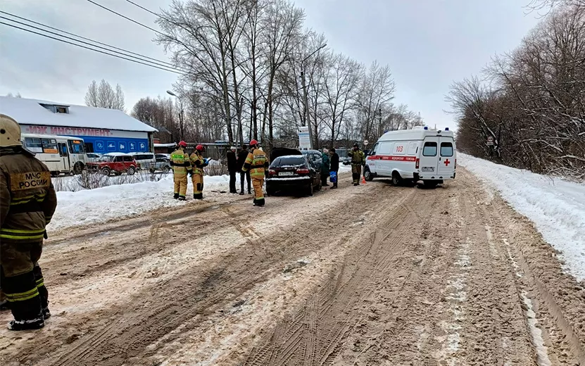 Водитель ZAZ Chance в городе Сарапуле в Удмуртии столкнулся с Hyundai Creta