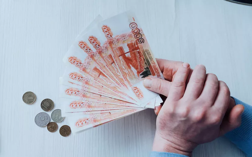 Страхового агента из Ижевска осудят за присвоение 1,6 млн рублей