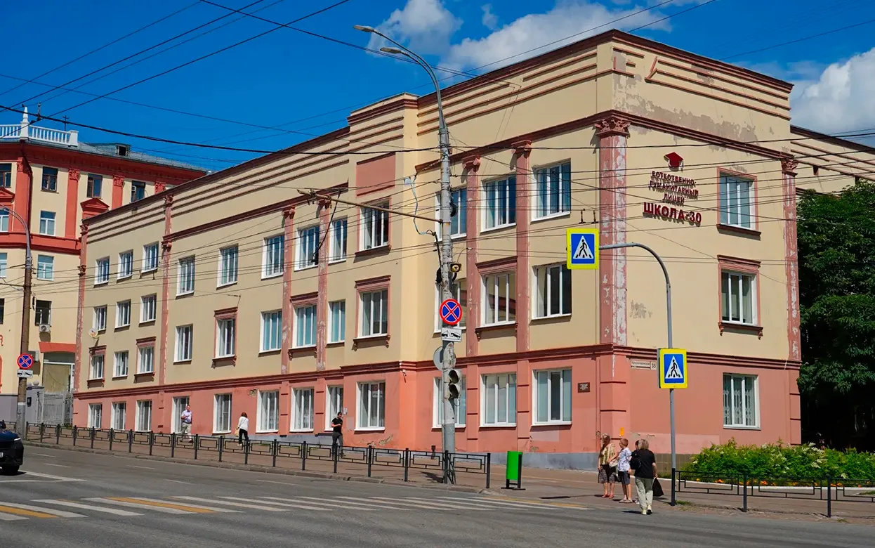Ремонт фасада лицея №30 стартует в Ижевске