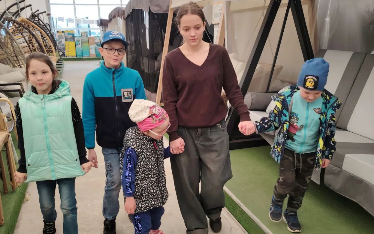 Семь «я» — одна команда: как в доме Богатыревых обретают опору особенные дети