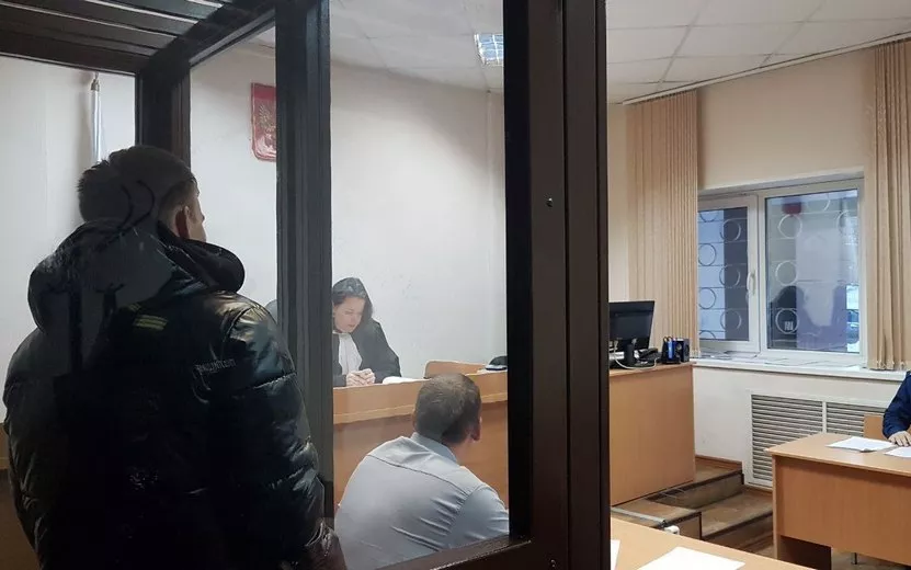 Трех подростков арестовали в Удмуртии за поджог вышки связи