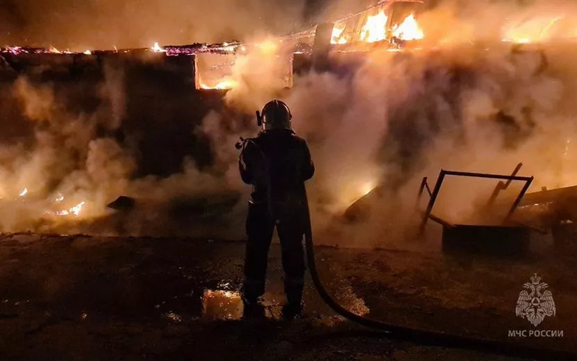 Пожар на складе в Ижевске полностью ликвидирован