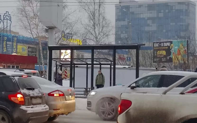 Фотофакт: павильоны установили на остановке «Улица Удмуртская» в Ижевске