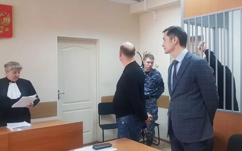 Обвиняемого в мошенничествах при продаже авто на 20 млн руб. отпустили из-под ареста в Ижевске
