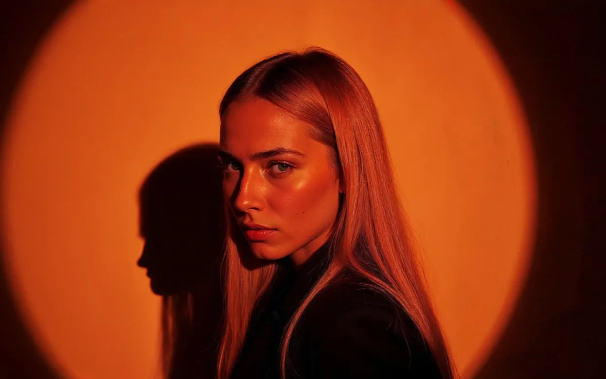 Рунический гороскоп на 15 декабря: Ракам понадобится осторожность в словах, а Стрельцы смогут укрепить свою профессиональную позицию