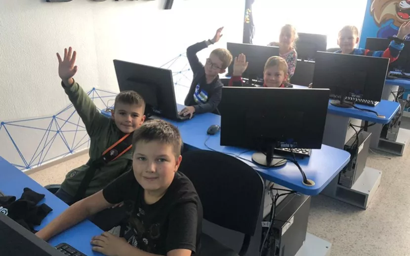 За 2 недели в летнем IT-лагере дети пробуют себя в различных компьютерных специальностях