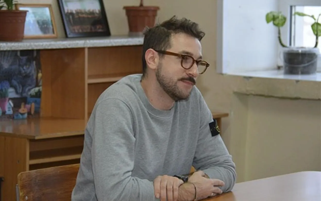 Стендап-комик Андрей Бебуришвили встретился с несовершеннолетними осужденными в Ижевске